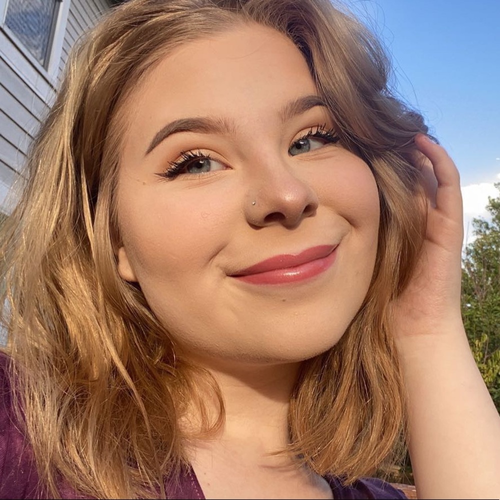 Meet your Posher, Emma